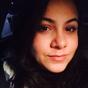 Meet your Posher, Monica